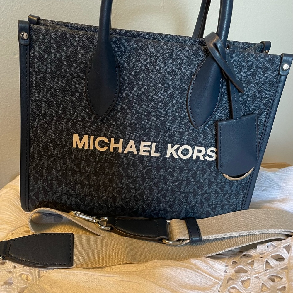 NWT Michael Kors Mirella Blue Signature Crossbody Bag - Picture 7 of 9